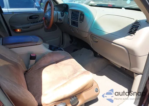 2002 Ford F-150 Lariat/Xlt из США, поврежденный, VIN 1FTRW08L92KA03488